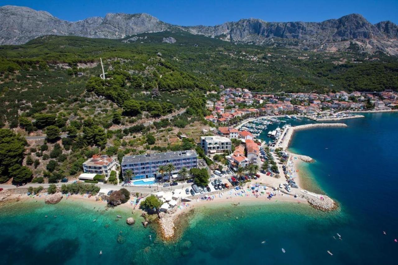 Hotel Sirena Подгора Екстериор снимка