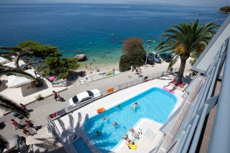 Hotel Sirena Подгора Екстериор снимка