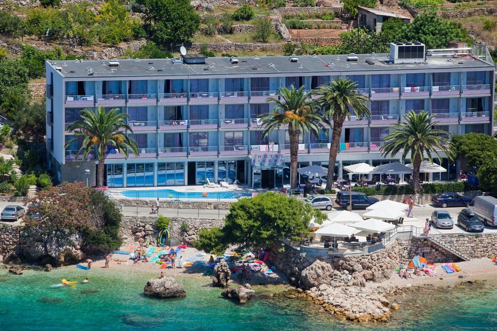 Hotel Sirena Подгора Екстериор снимка
