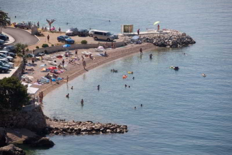 Hotel Sirena Подгора Екстериор снимка
